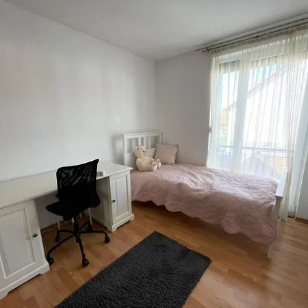 House, 5 Rooms, Garden, Free Parking, Smarttv شقة هانوفر