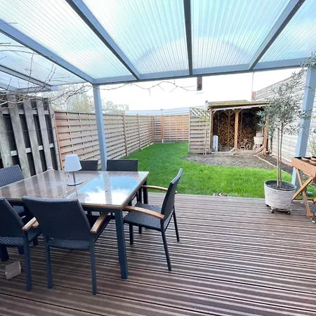 House, 5 Rooms, Garden, Free Parking, Smarttv