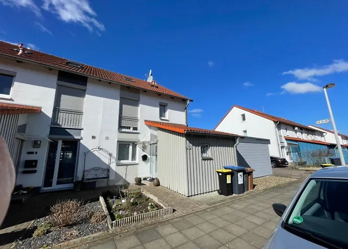 Apartment House, 5 Rooms, Garden, Free Parking, Smarttv Hannover