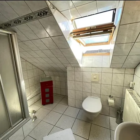 House, 5 Rooms, Garden, Free Parking, Smarttv * 하노버